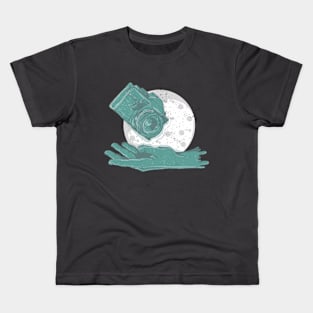 shoot the moon Kids T-Shirt